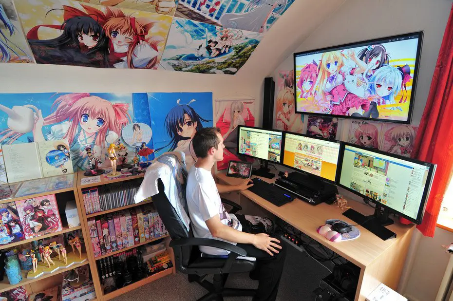 Nikmati Anime Kualitas HD di Perangkat Anda Orang-orang menonton anime di tablet