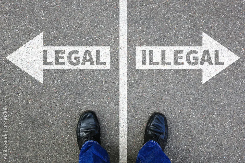 Streaming Anime: Legal atau Ilegal? Ilustrasi tentang legalitas streaming anime